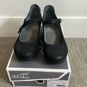 Dansko black Marla Burniahed Calf